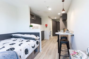 Premium Studio at Stanley Studios, Coburg Street, City Centre, Portsmouth, PO11JA - Image 1